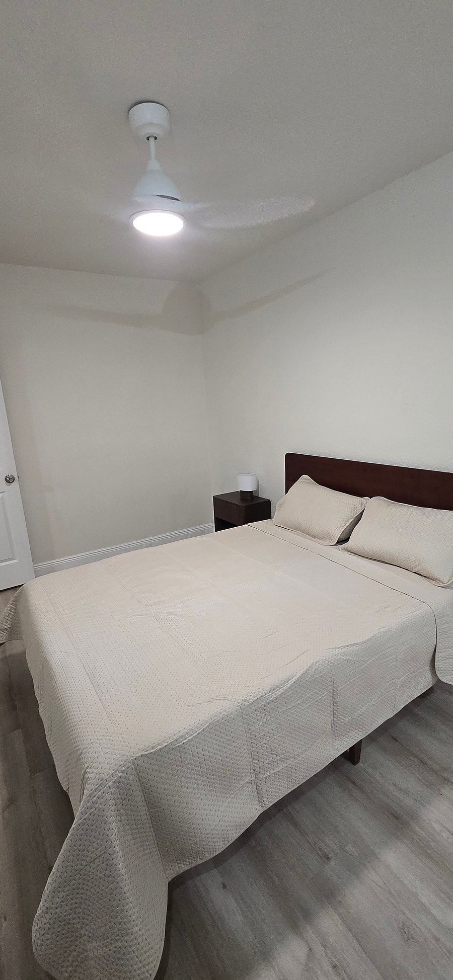 Furnished Finder property 1056000_1 photo 4