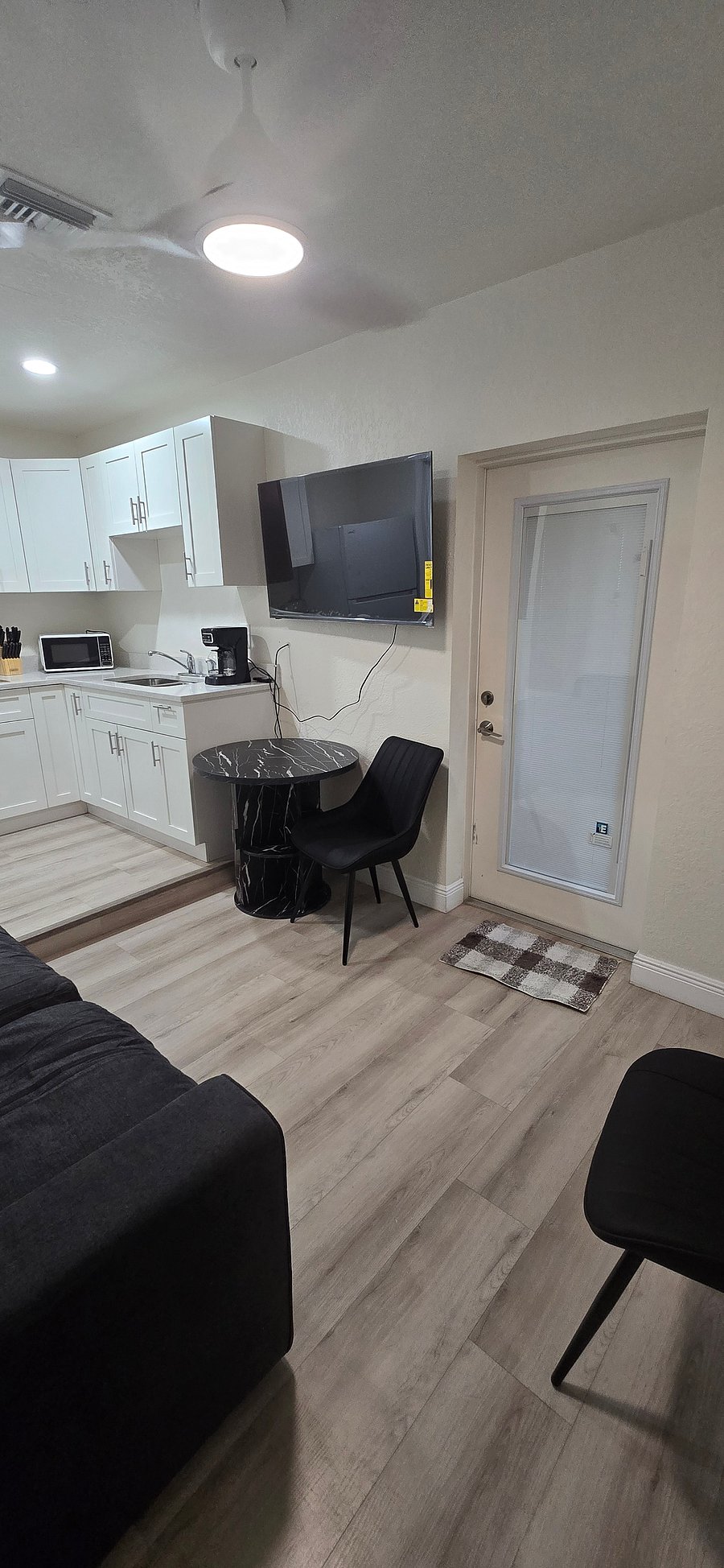 Furnished Finder property 1056000_1 photo 2
