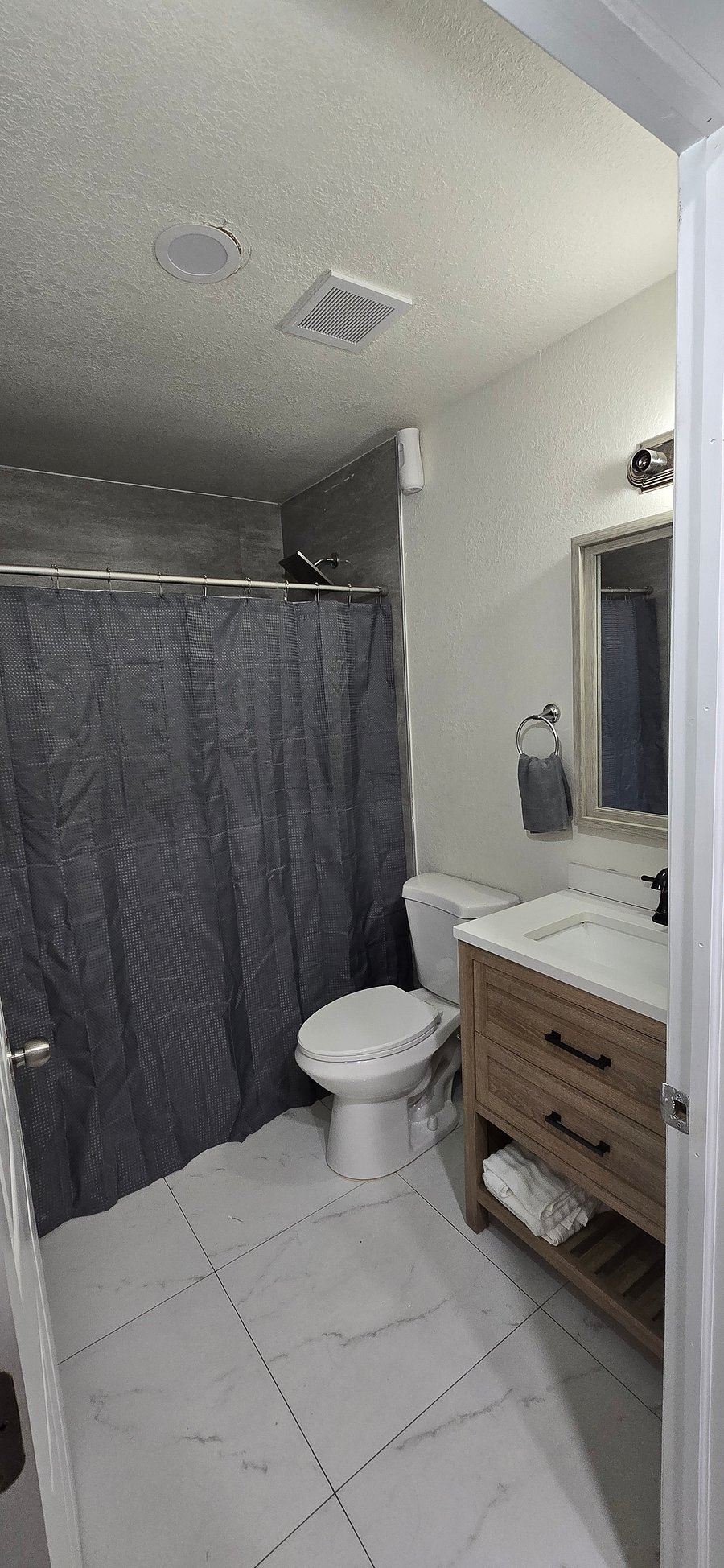 Furnished Finder property 1056000_1 photo 11