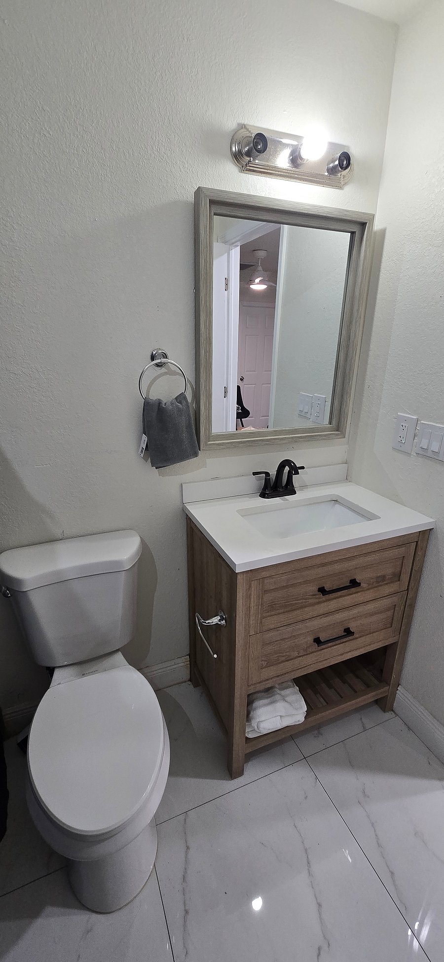 Furnished Finder property 1056000_1 photo 12