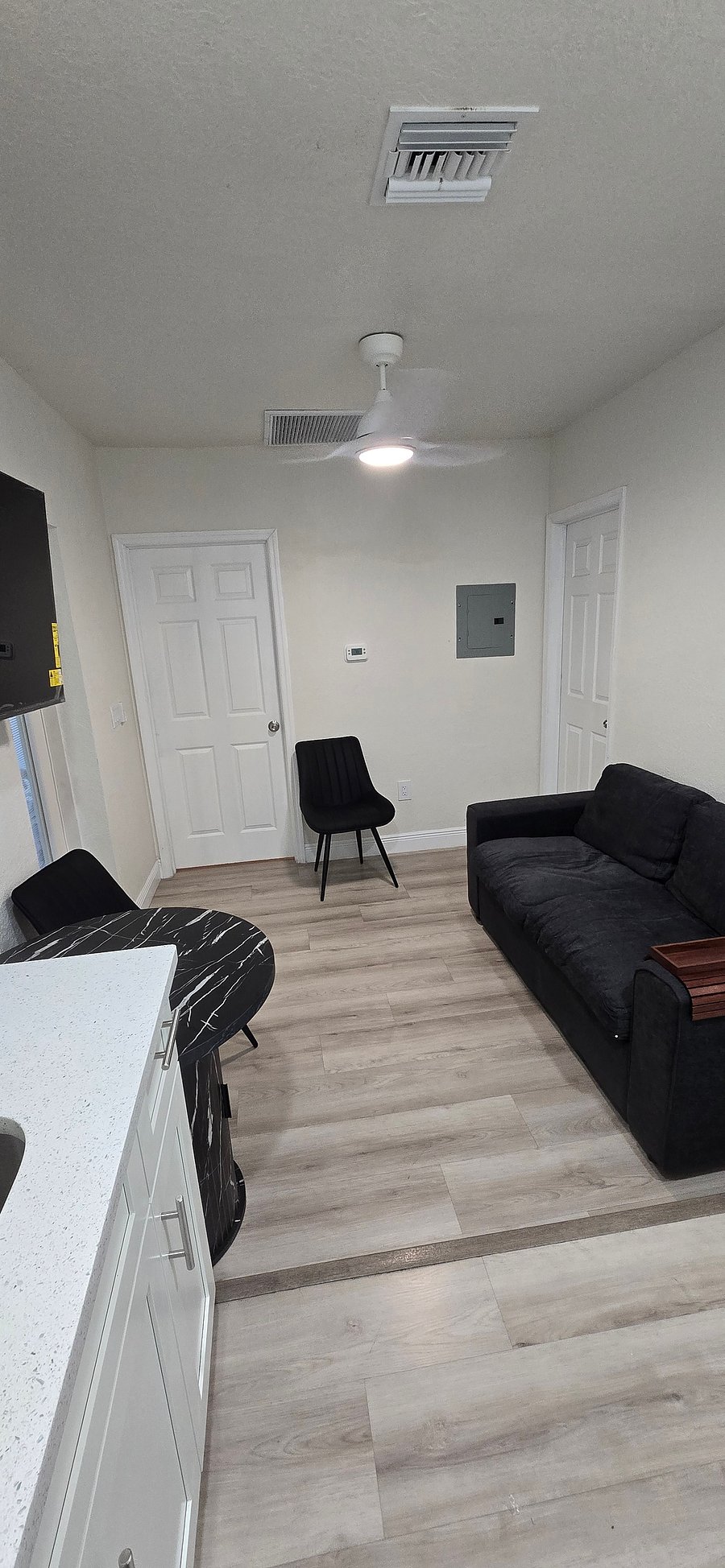 Furnished Finder property 1056000_1 photo 1