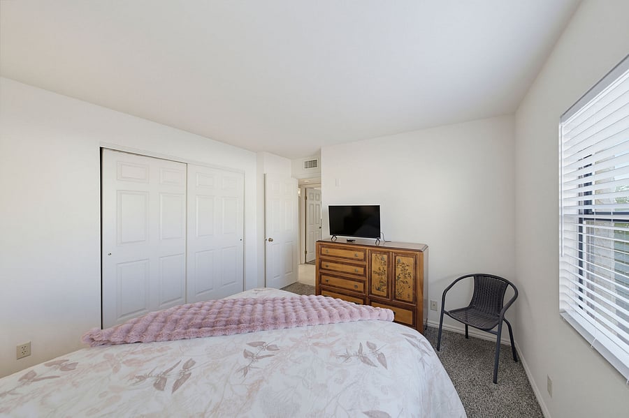 Furnished Finder property 1056053_1 photo 21