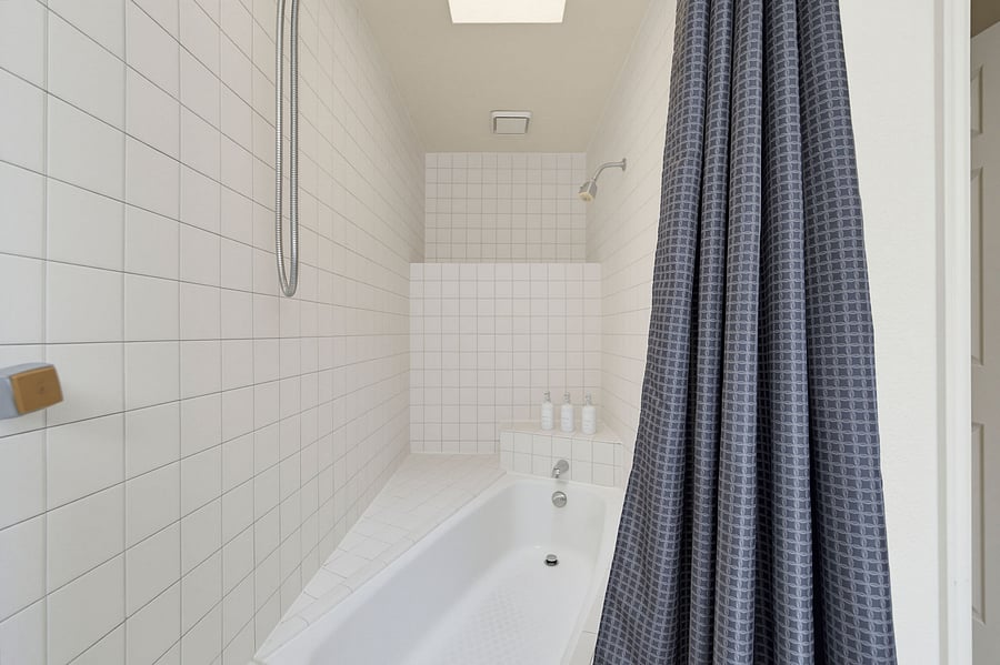 Furnished Finder property 1056053_1 photo 26