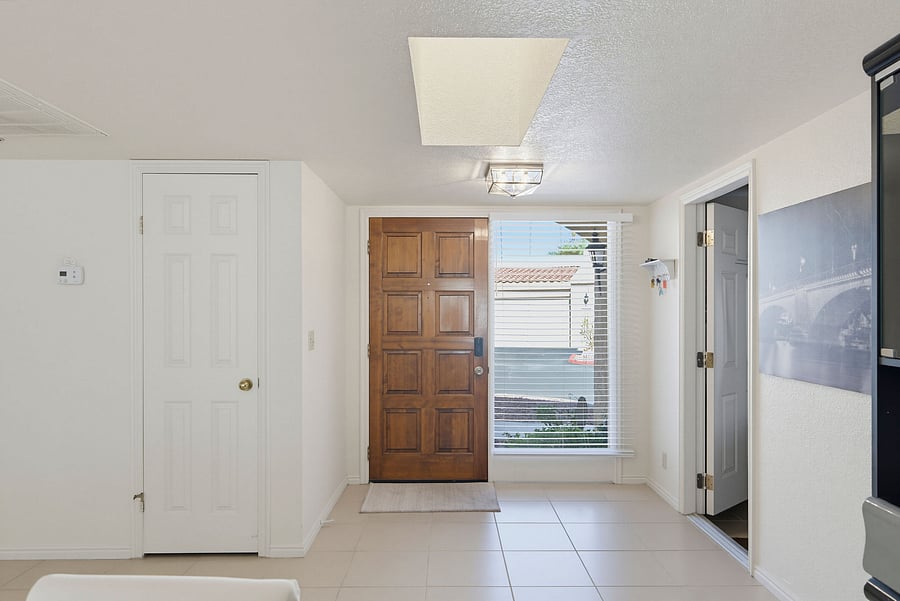 Furnished Finder property 1056053_1 photo 32