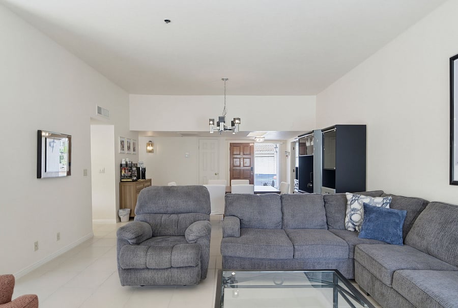 Furnished Finder property 1056053_1 photo 40