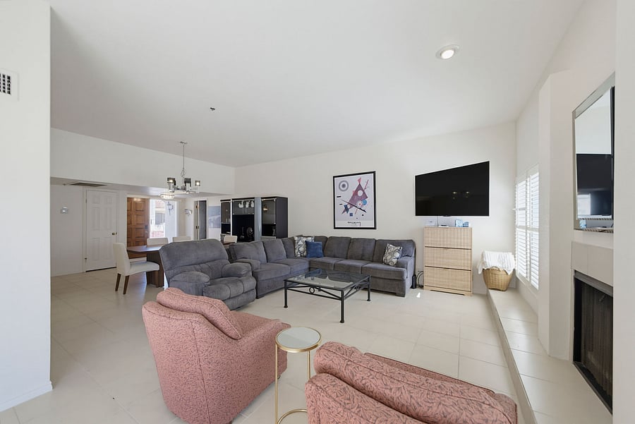 Furnished Finder property 1056053_1 photo 42