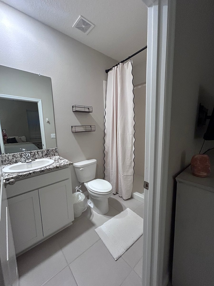 Furnished Finder property 1056080_1 photo 3