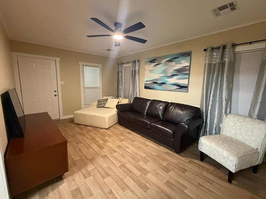 Furnished Finder property 1056082_1 photo 6