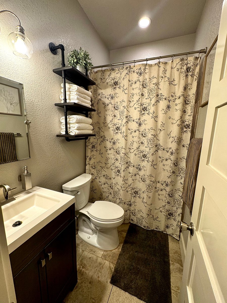 Furnished Finder property 1056094_1 photo 17