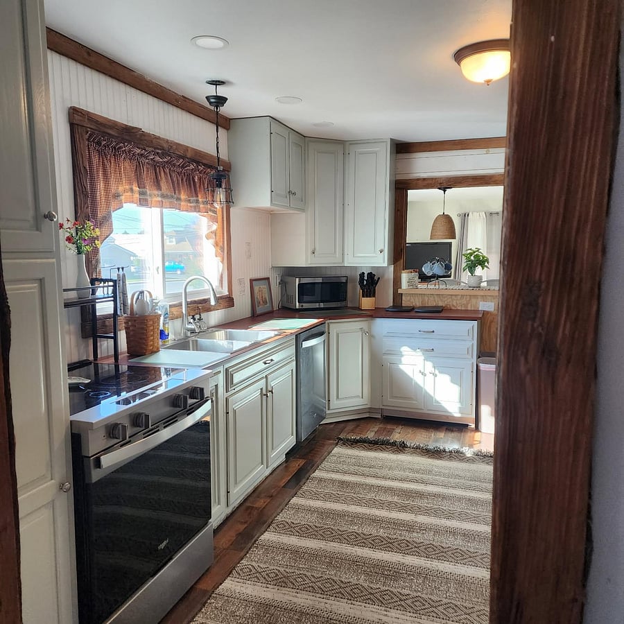 Furnished Finder property 1056106_1 photo 4