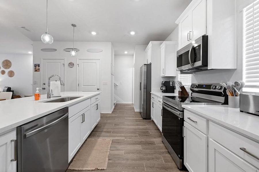 Furnished Finder property 1056112_1 photo 11
