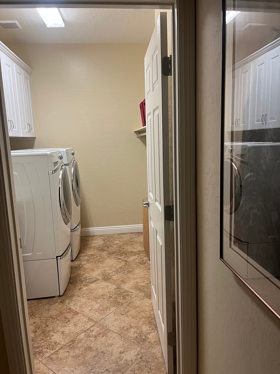 Furnished Finder property 1056119_1 photo 24