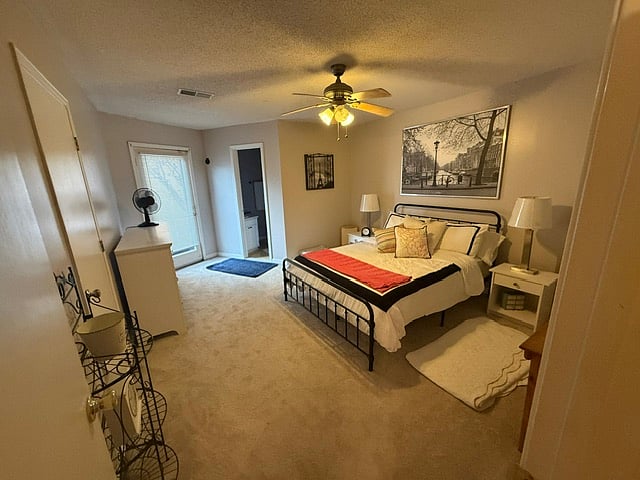 Furnished Finder property 1056148_1 photo 12