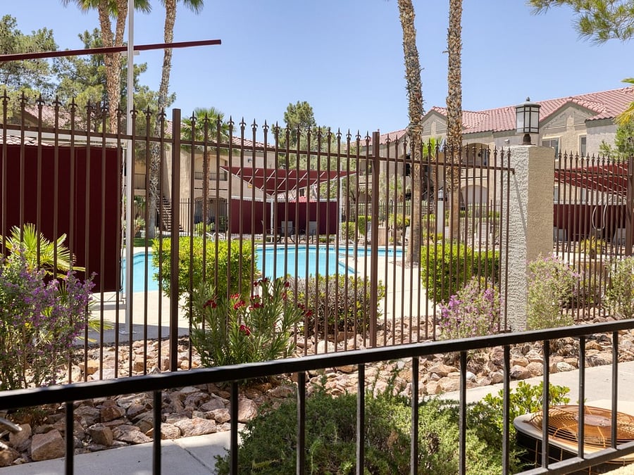 Furnished Finder property 1056152_1 photo 14