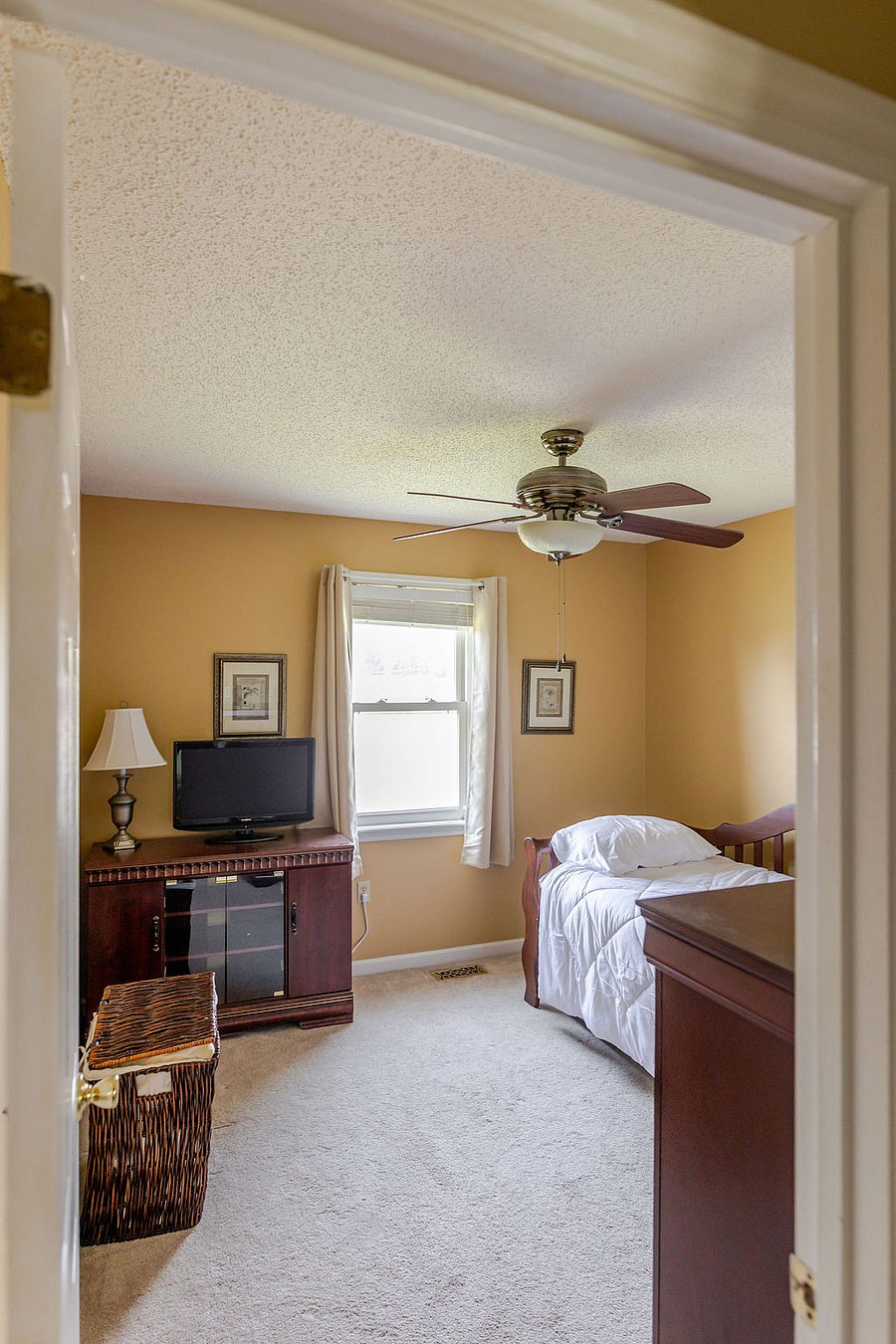 Furnished Finder property 1056158_1 photo 5