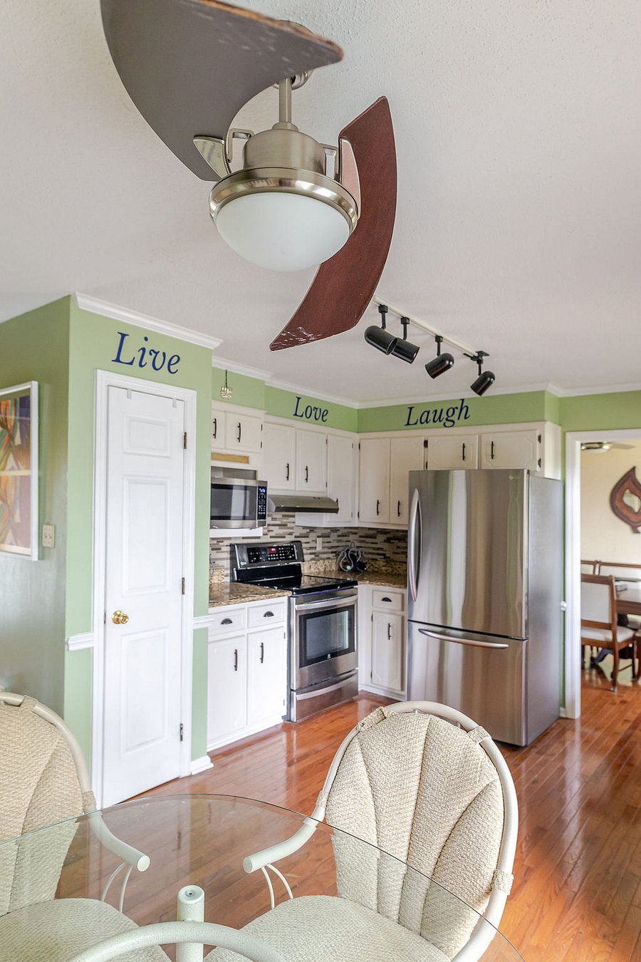Furnished Finder property 1056158_1 photo 23
