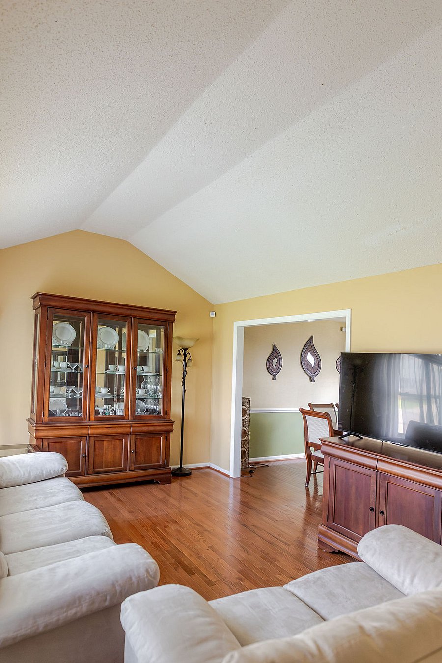 Furnished Finder property 1056158_1 photo 32