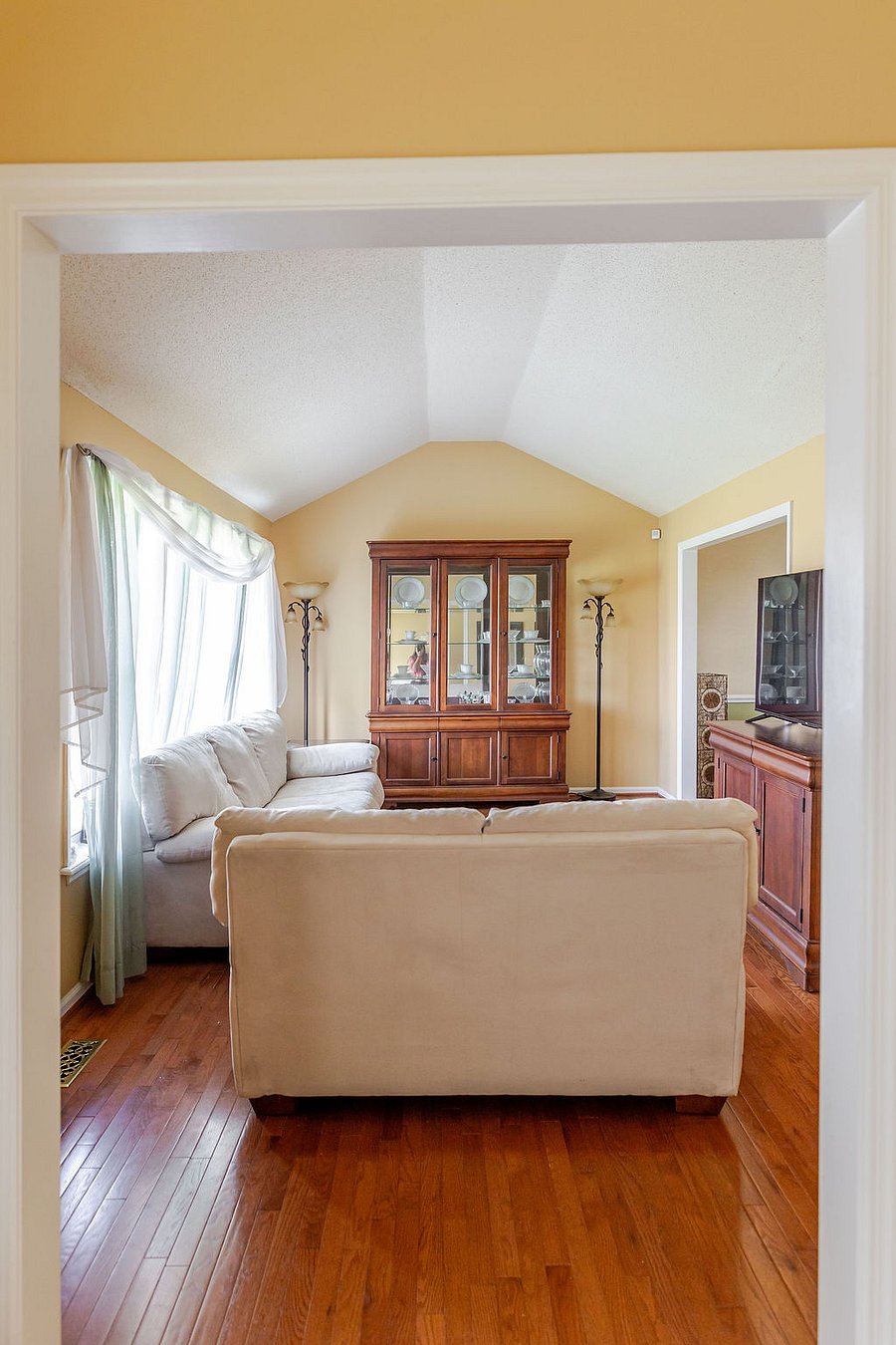 Furnished Finder property 1056158_1 photo 34