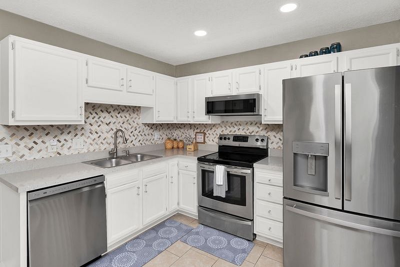 Furnished Finder property 1056160_1 photo 11