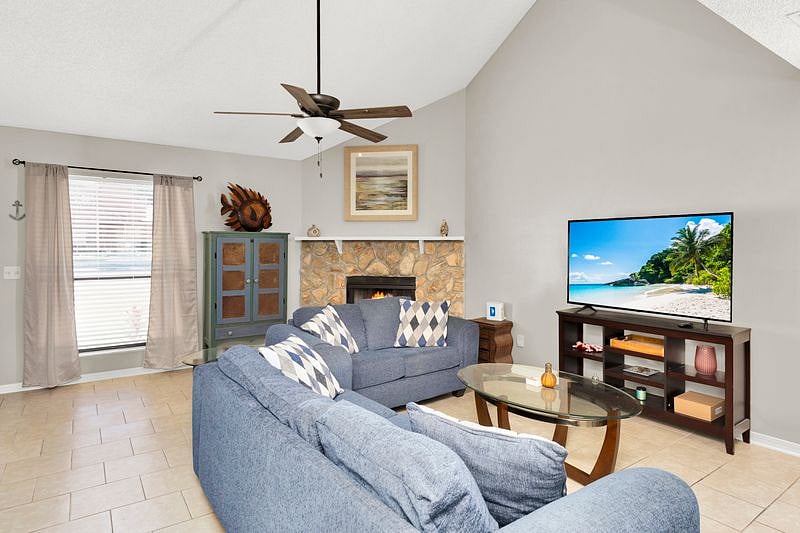 Furnished Finder property 1056160_1 photo 12