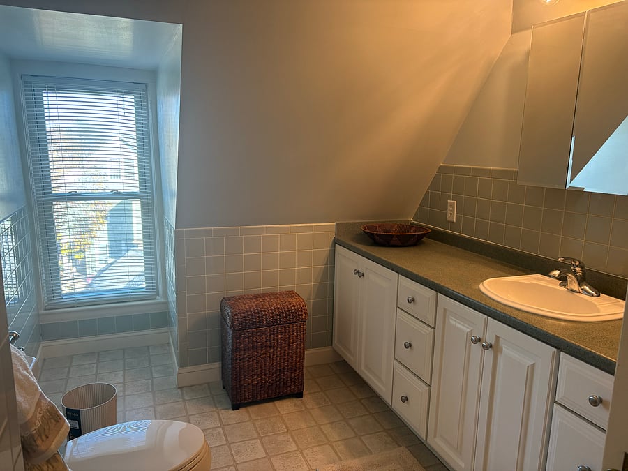 Furnished Finder property 1056177_1 photo 12