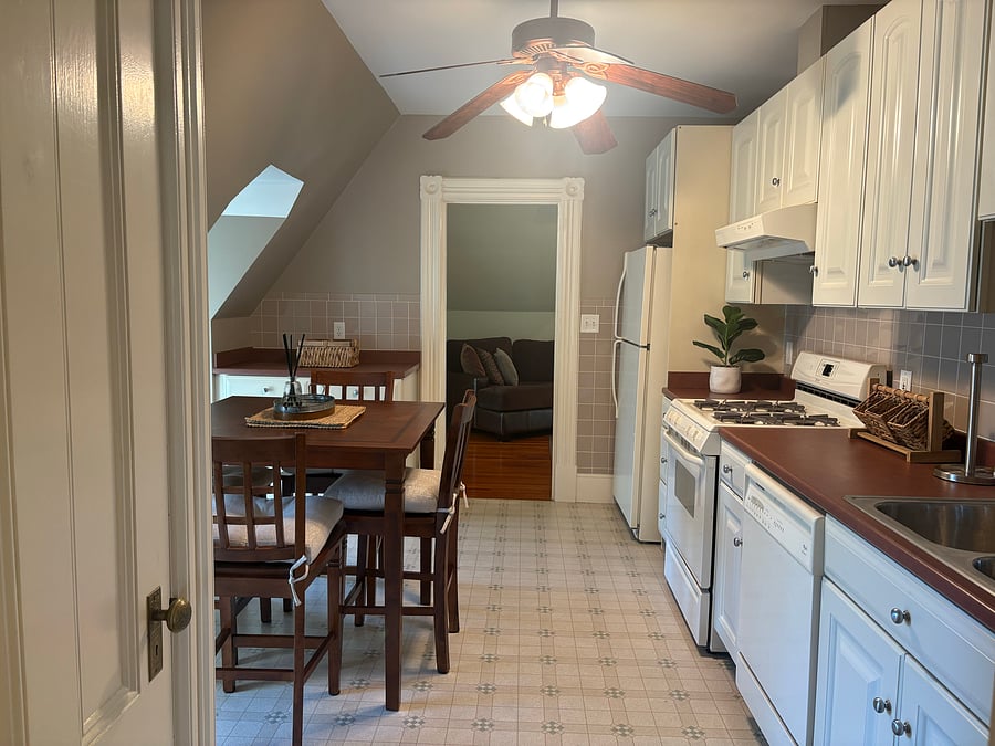 Furnished Finder property 1056177_1 photo 10