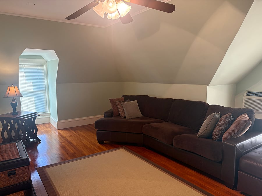 Furnished Finder property 1056177_1 photo 3