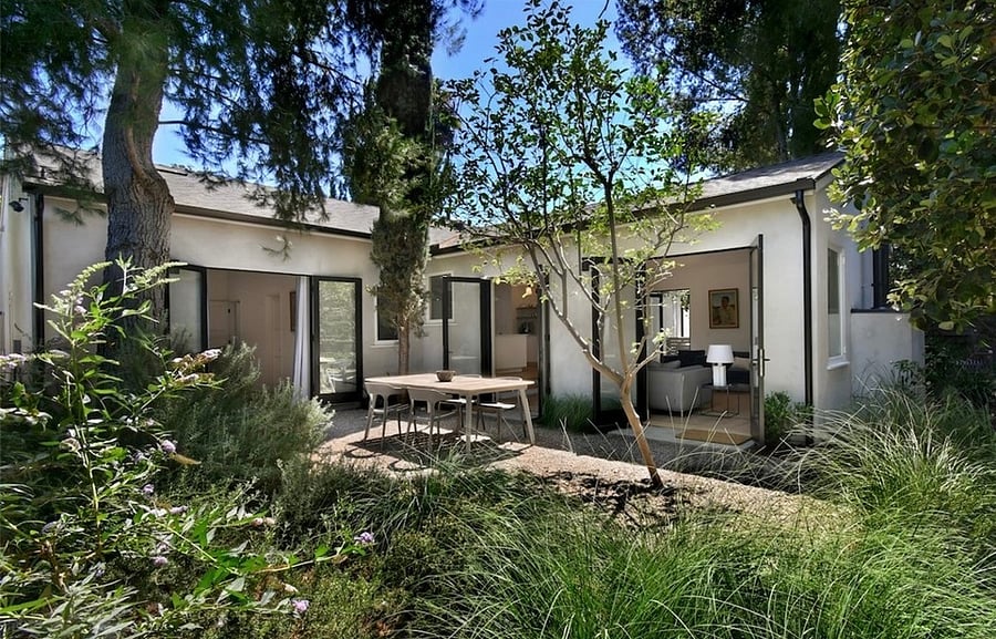 Furnished Finder property 1056189_1 photo 8