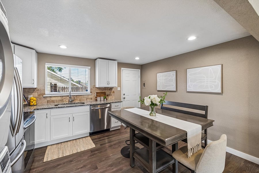 Furnished Finder property 1056221_1 photo 15