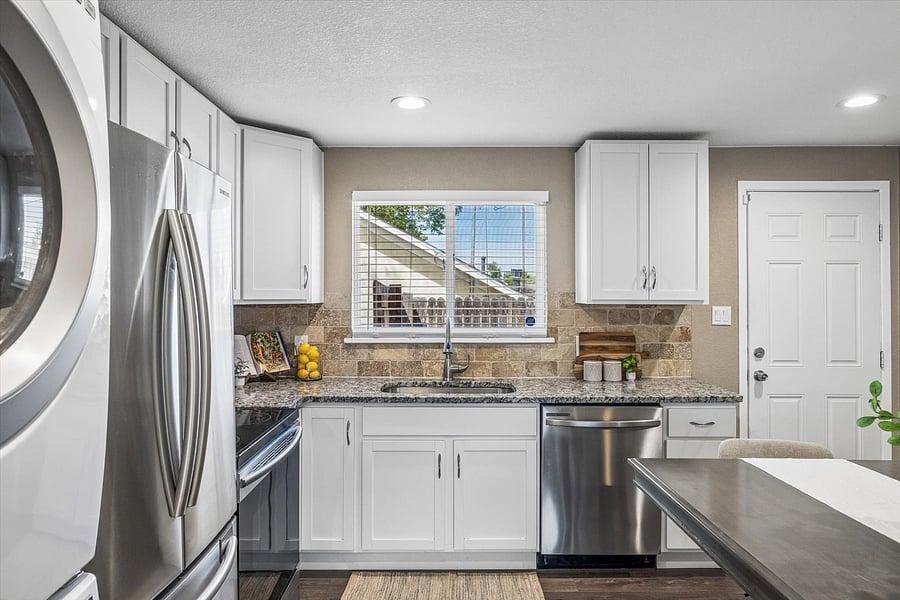 Furnished Finder property 1056221_1 photo 14