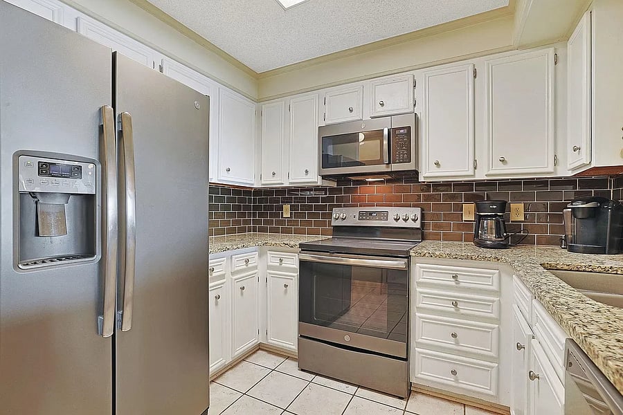 Furnished Finder property 1056244_1 photo 12