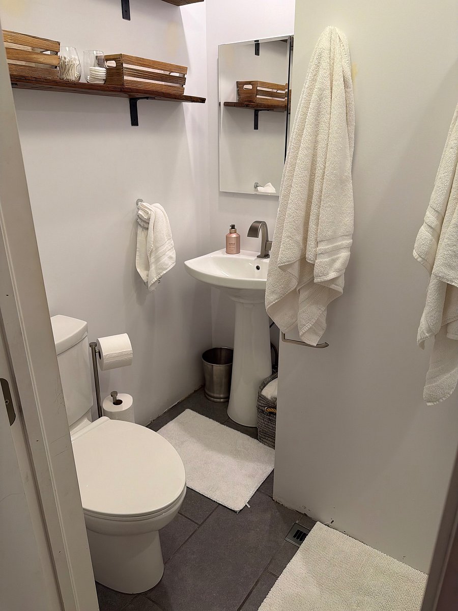 Furnished Finder property 1056245_1 photo 11