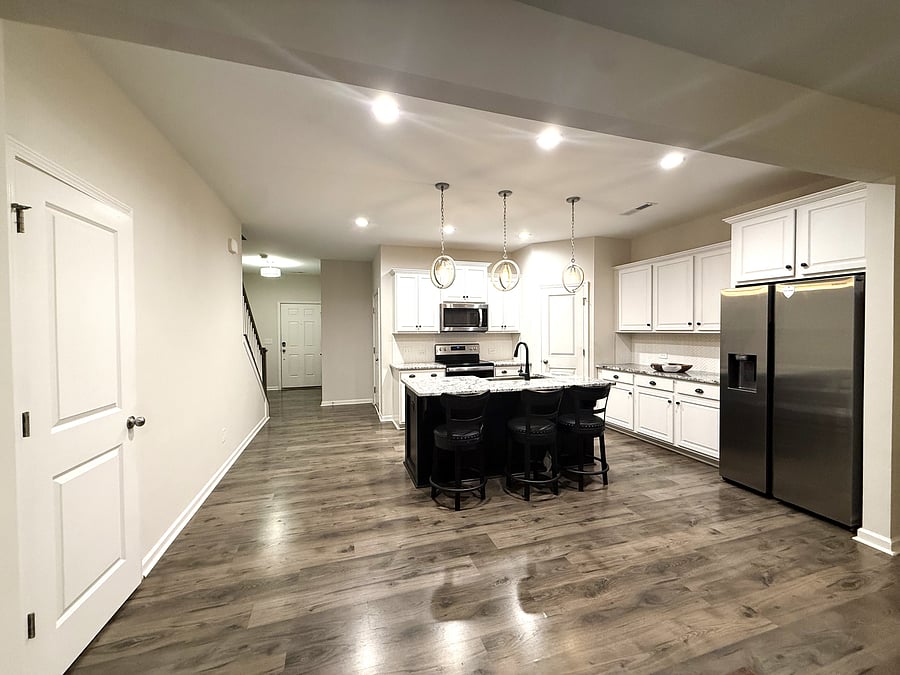 Furnished Finder property 1056270_1 photo 3