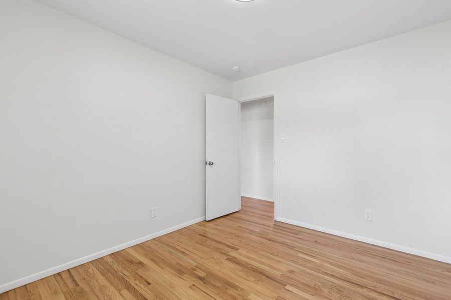 Furnished Finder property 1056296_1 photo 25