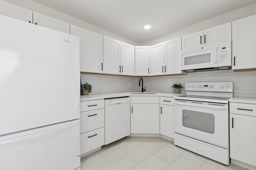 Furnished Finder property 1056296_1 photo 12