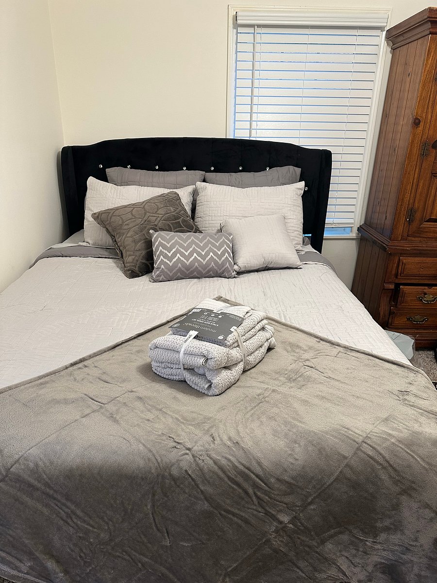 Furnished Finder property 1056307_1 photo 4
