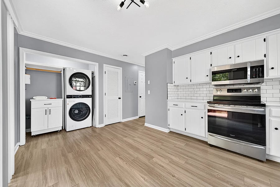 Furnished Finder property 1056314_1 photo 10
