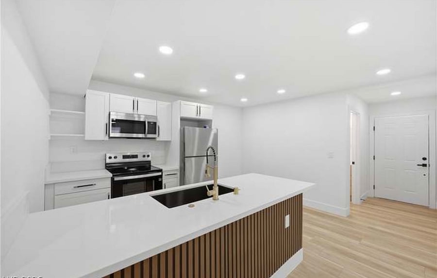 Furnished Finder property 1056324_1 photo 8