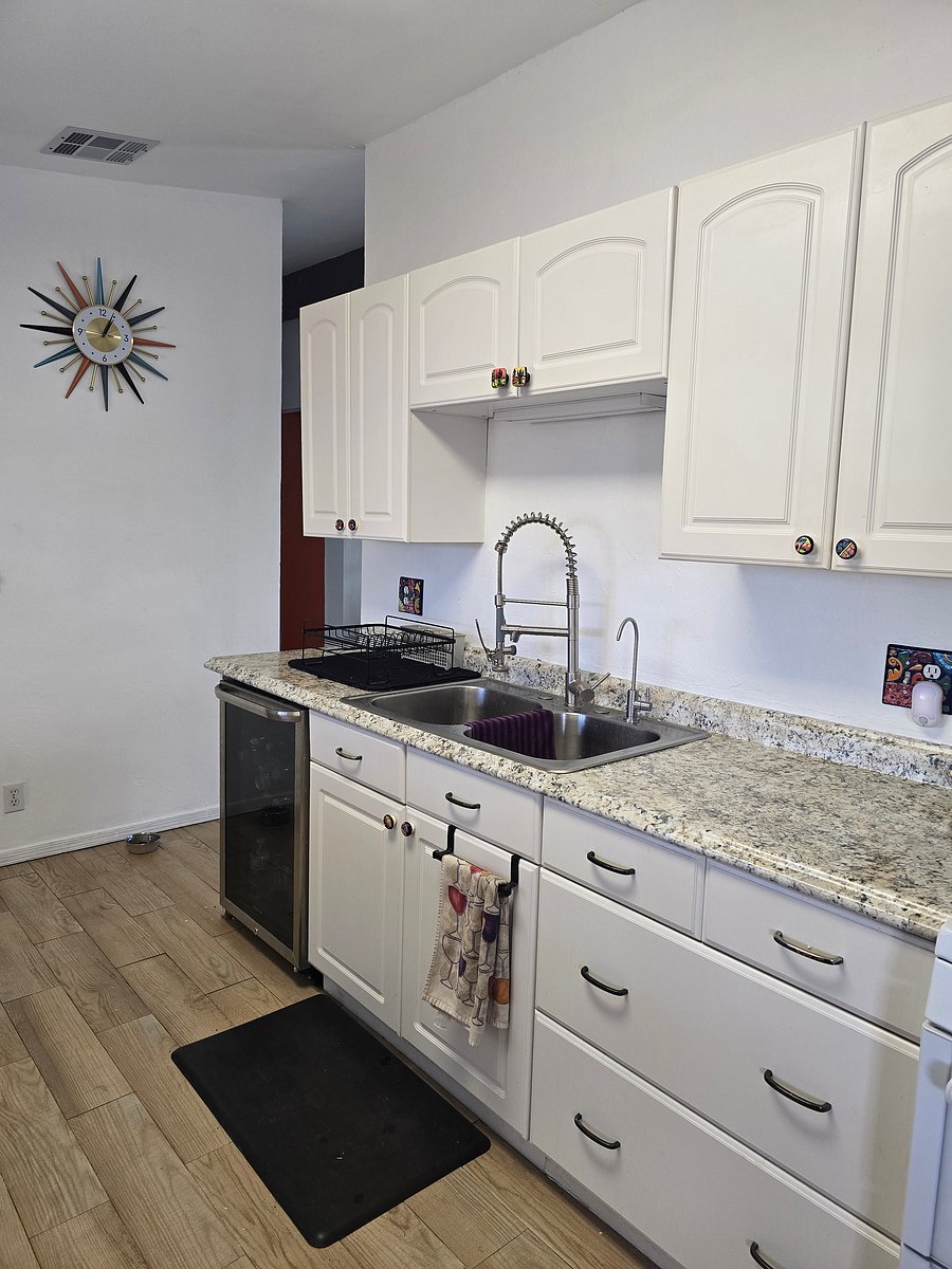 Furnished Finder property 1056337_1 photo 9