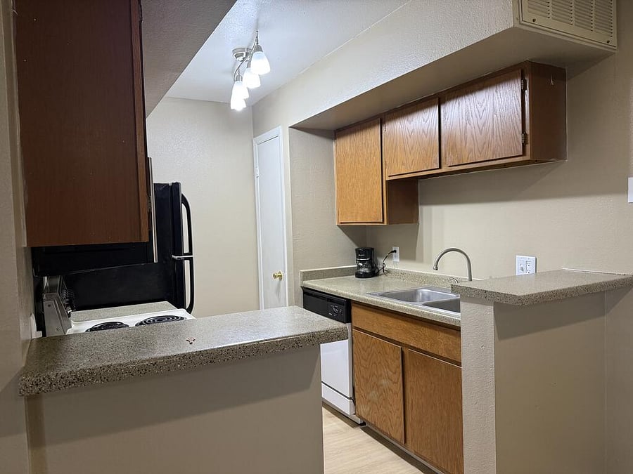 Furnished Finder property 1056345_1 photo 4