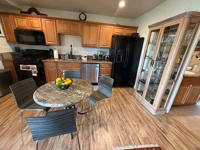 Furnished Finder property 1056349_2 photo 12