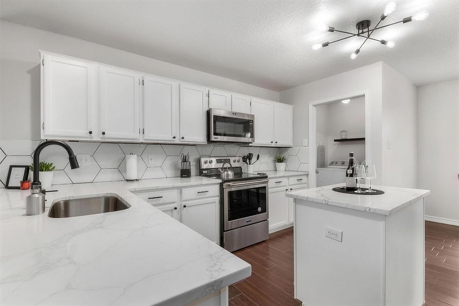 Furnished Finder property 1056354_1 photo 10