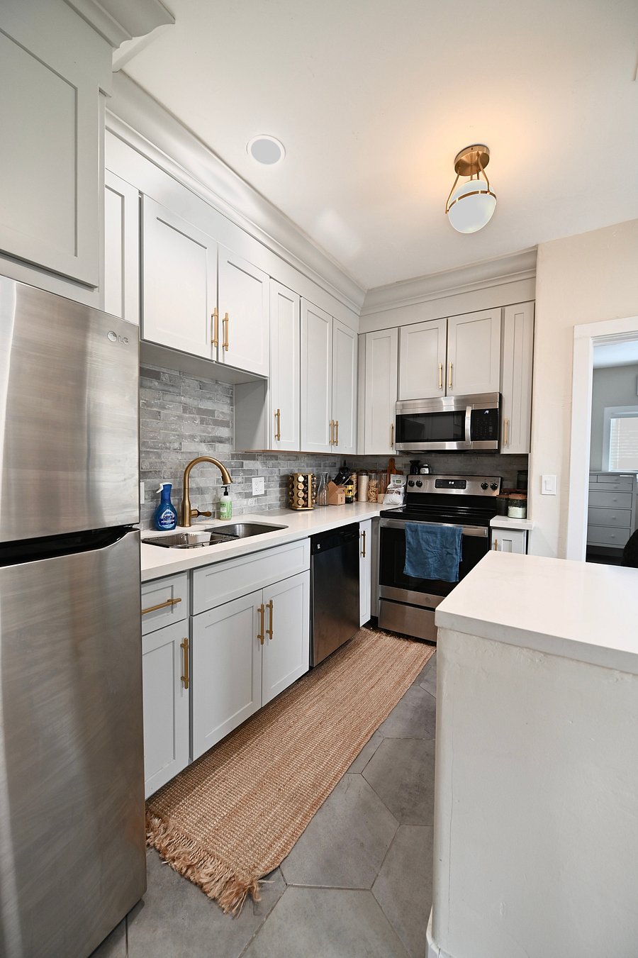 Furnished Finder property 1056390_1 photo 3