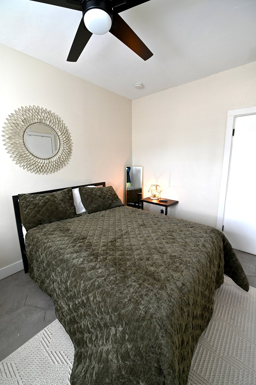 Furnished Finder property 1056390_1 photo 8