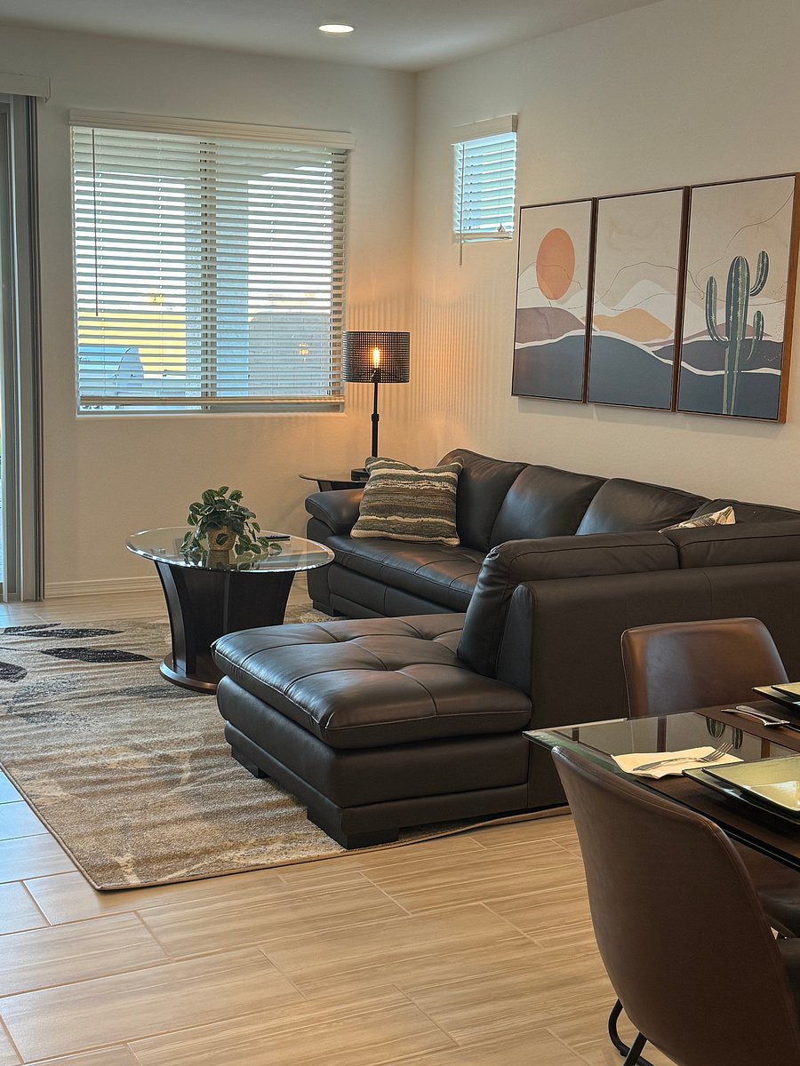 Second view of living room--so cozy!