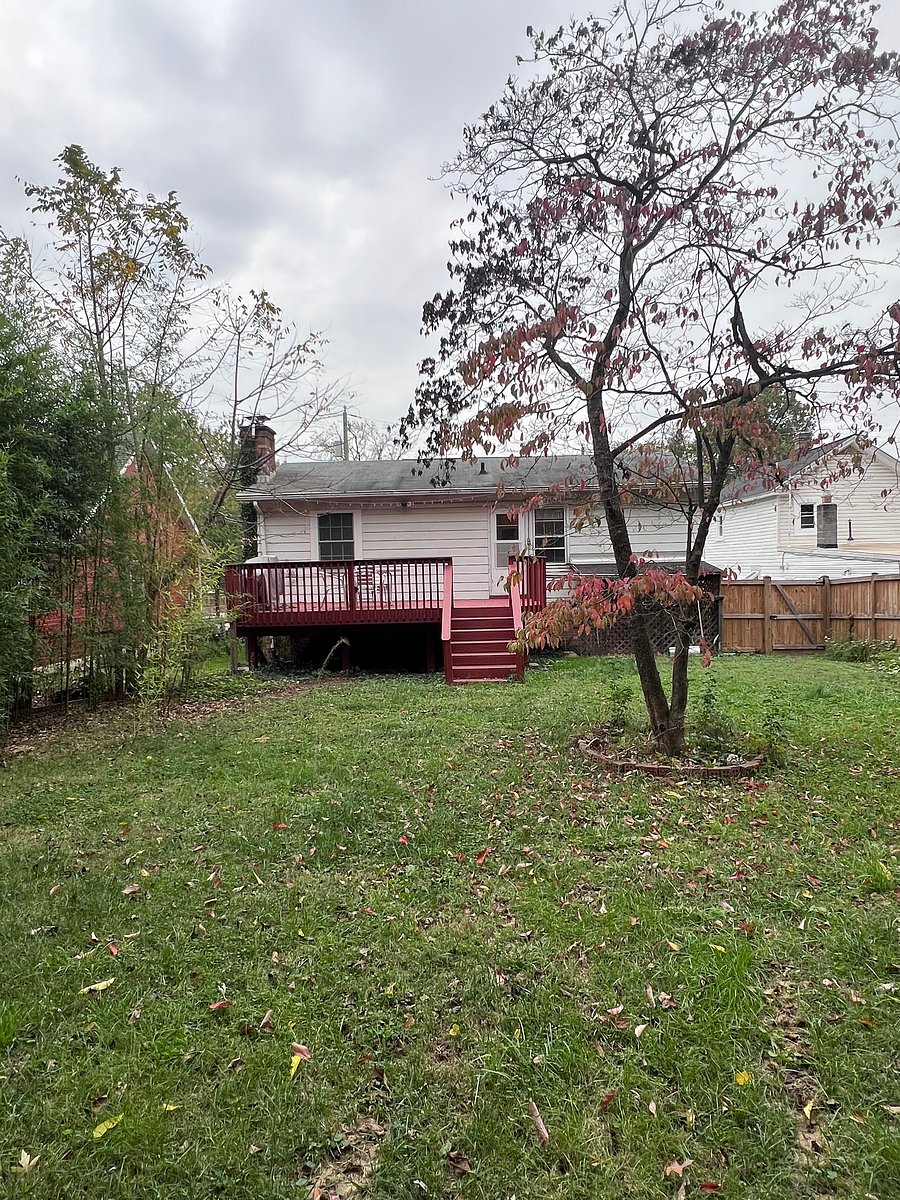 Private, fenced backyard