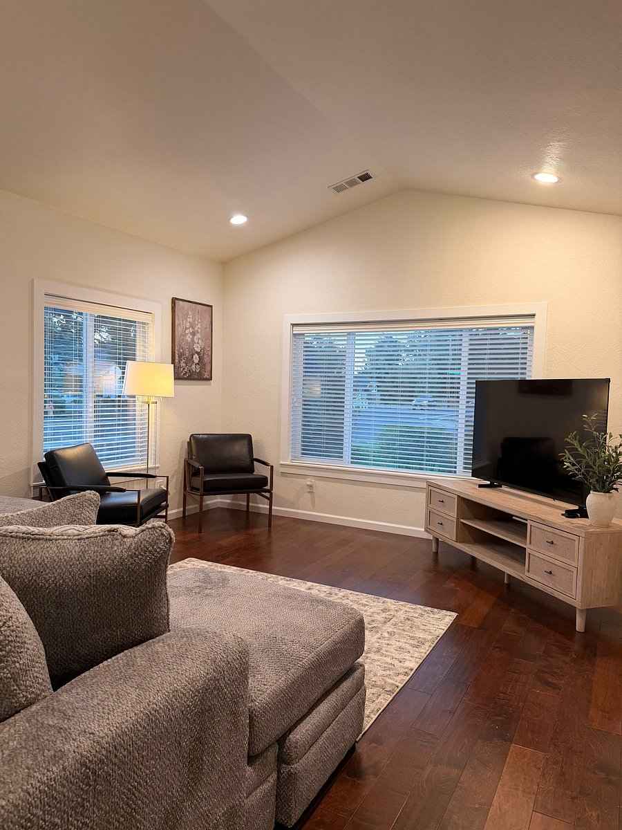 Furnished Finder property 1056470_1 photo 8
