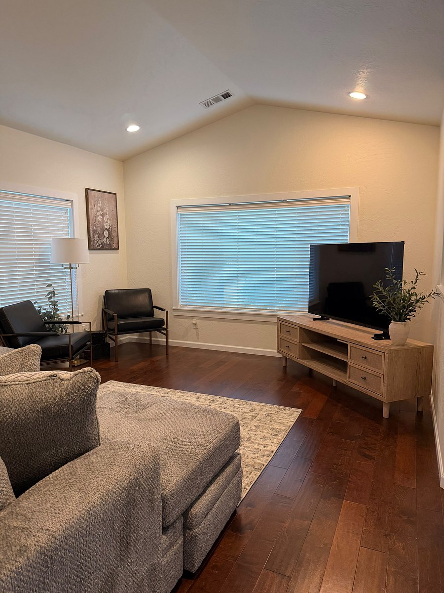 Furnished Finder property 1056470_1 photo 10
