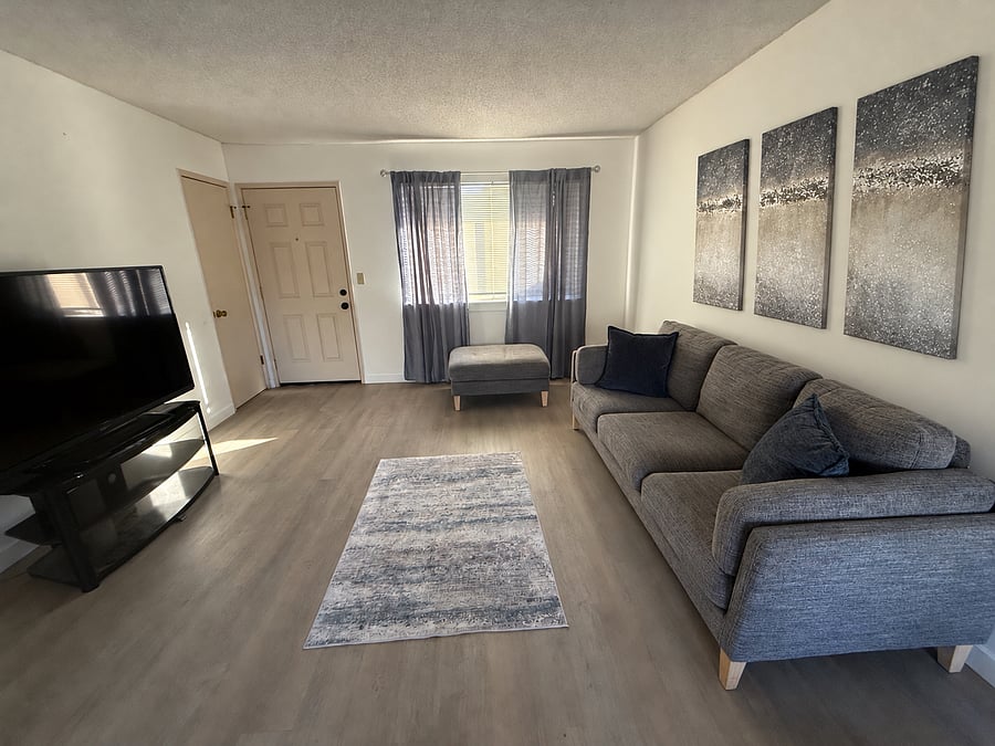 Furnished Finder property 1056487_1 photo 8