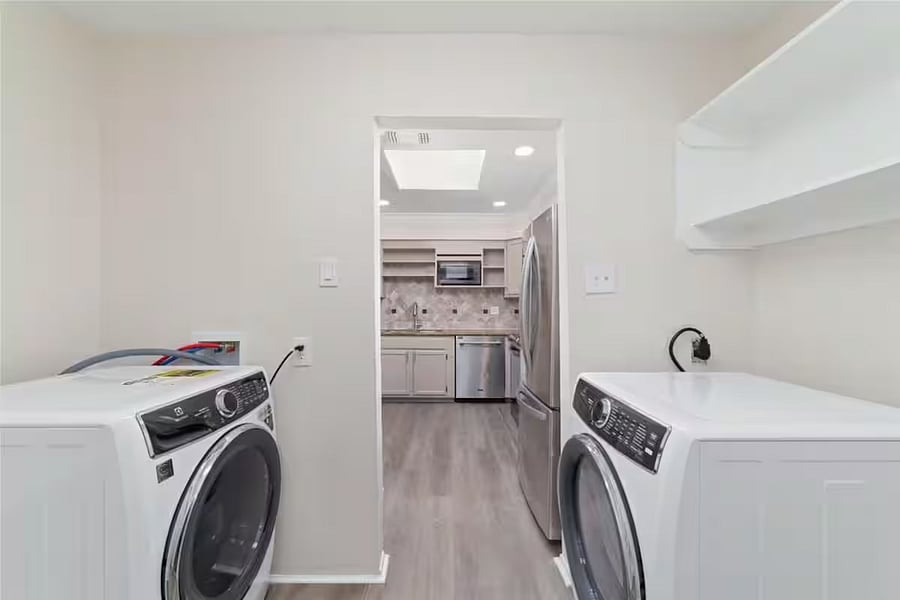 Furnished Finder property 1056534_1 photo 17